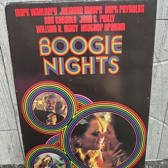 Boogie Nights VHS Mark Walberg Burt Reynolds Julianne Moore Rated R Movie - Picture 10 of 10